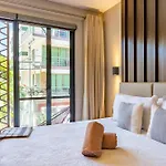 Bahay Condos Steps From The Beach And 5Th Ave