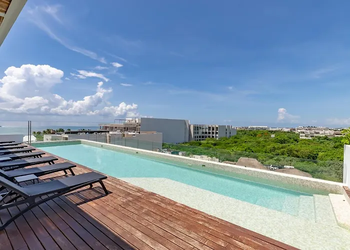Bahay Condos Steps From The Beach And 5Th Ave